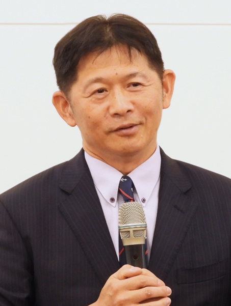 荊元宙