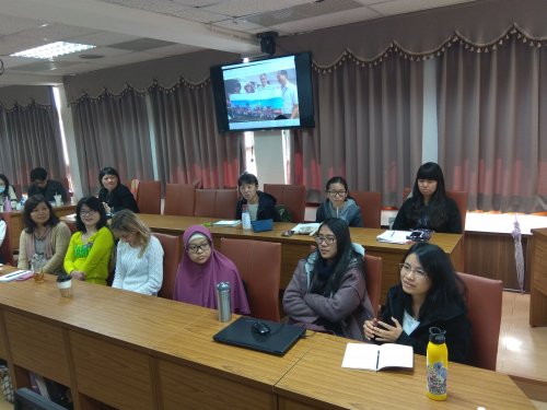 106.12.15《北美鐵路華工：歷史、文學與視覺再現》新書發表會