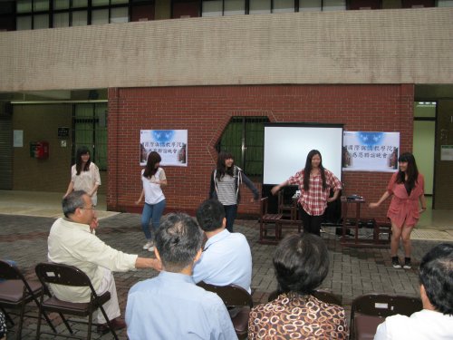 表演跳舞Be my baby