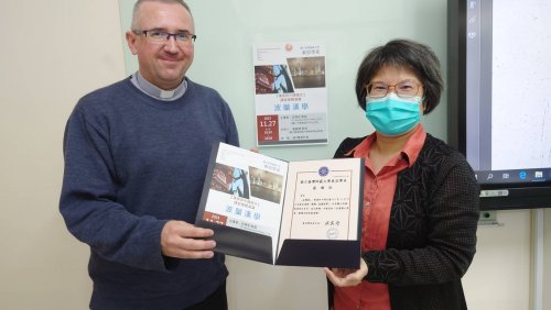 112-1「漢學與中國模式」專題演講---《波蘭漢學》(2023.11.17)