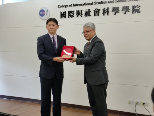 本系院級亮點校友荊元宙所長參加國社院十周年慶(2024.5.29)